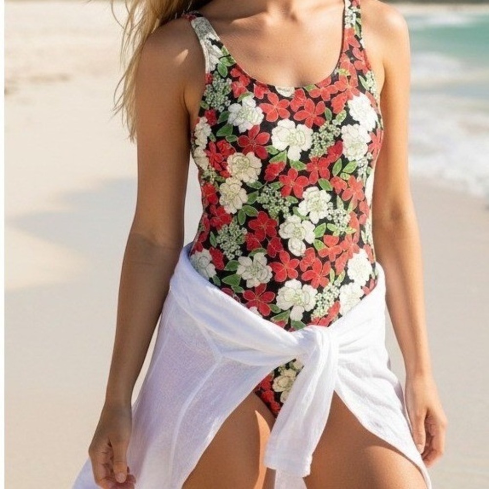 LL Bean Swimsuit Floral Scoop Neck Tank 1 piece Bathing Women 26W Beach Pool